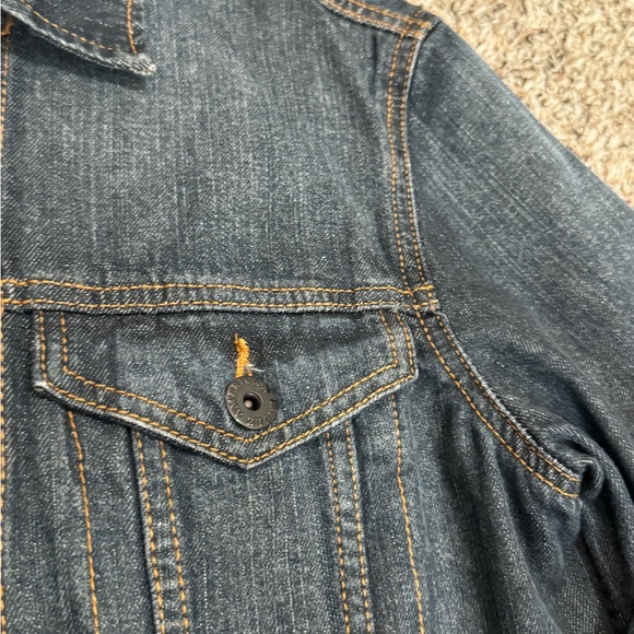 American Eagle Men‘s Classic Denim Trucker Jacket - Dark Wash, Size Small - Picture 3 of 6